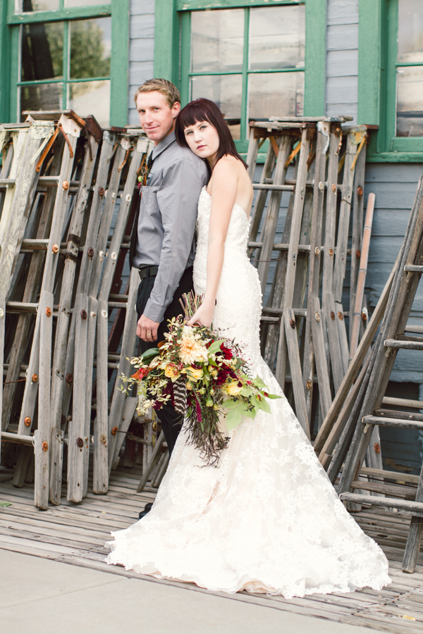 burgundy-and-bronze-fall-wedding-ideas