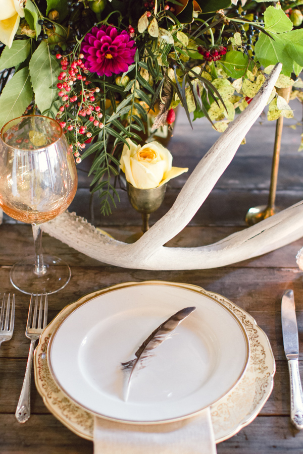 burgundy-and-bronze-fall-wedding-ideas