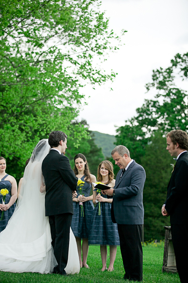chattanooga-tn-diy-barn-wedding