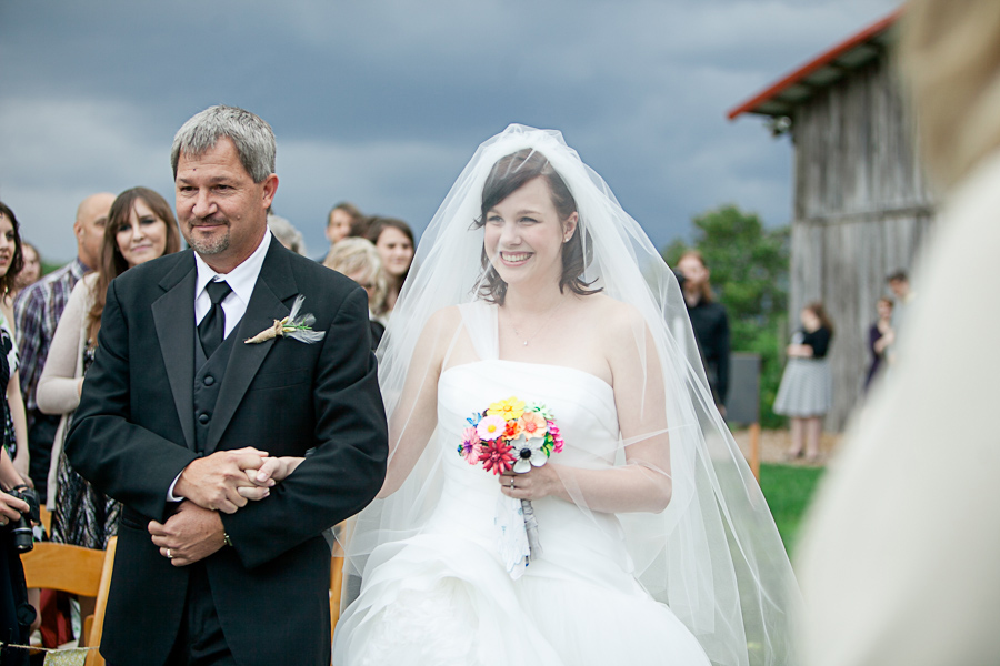 chattanooga-tn-diy-barn-wedding