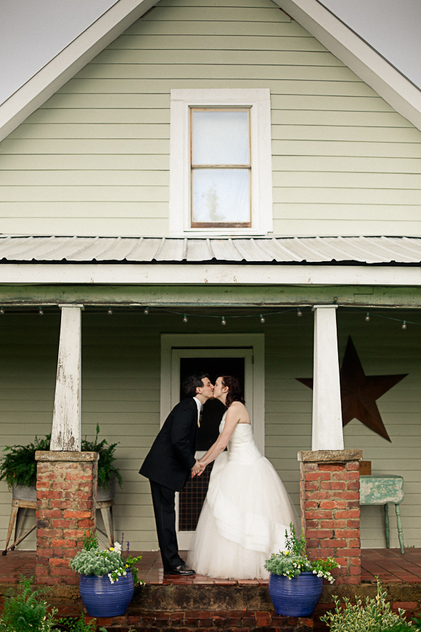 chattanooga-tn-diy-barn-wedding
