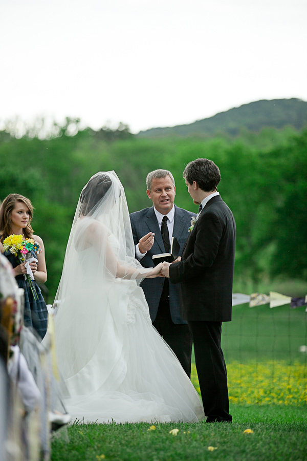 chattanooga-tn-diy-barn-wedding