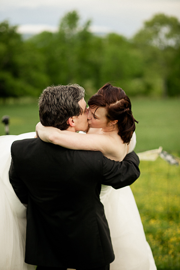 chattanooga-tn-diy-barn-wedding