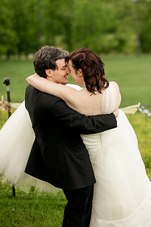 chattanooga-tn-diy-barn-wedding