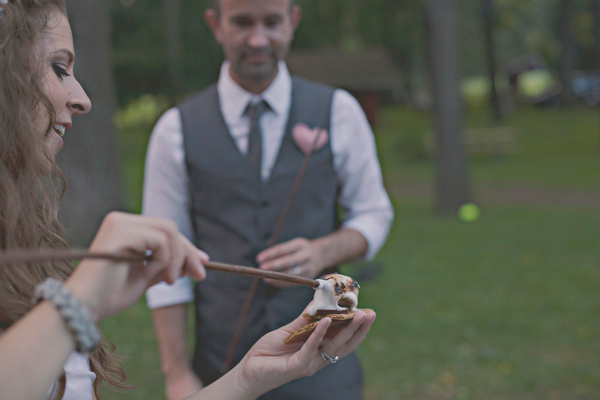 diy-barn-wedding-with-heart