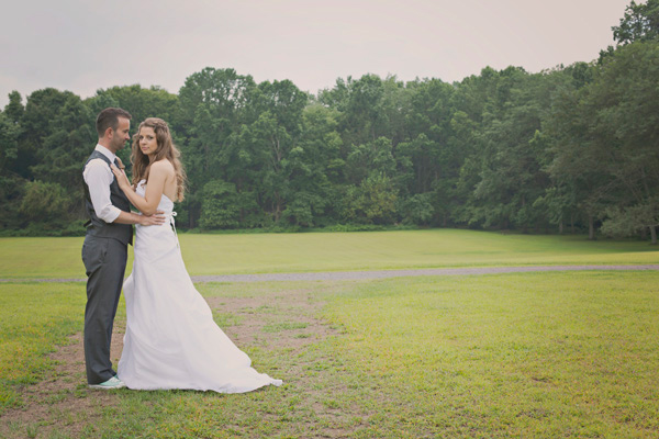 diy-barn-wedding-with-heart