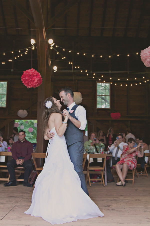diy-barn-wedding-with-heart