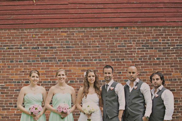 diy-barn-wedding-with-heart