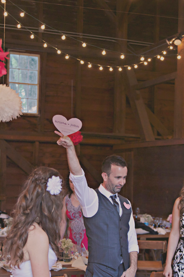 diy-barn-wedding-with-heart