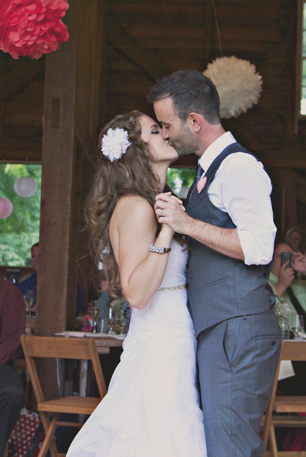 diy-barn-wedding-with-heart