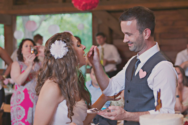 diy-barn-wedding-with-heart