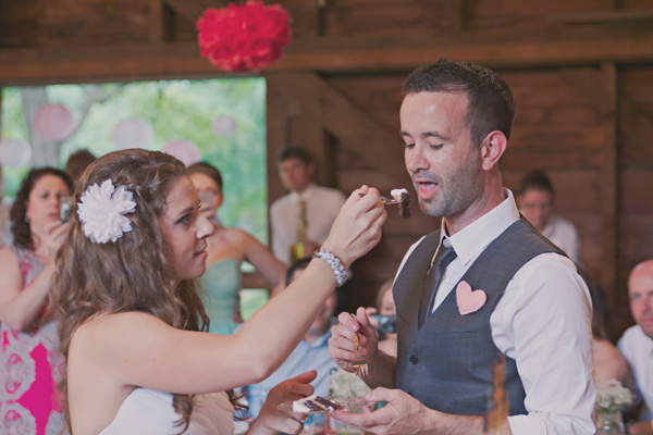 diy-barn-wedding-with-heart