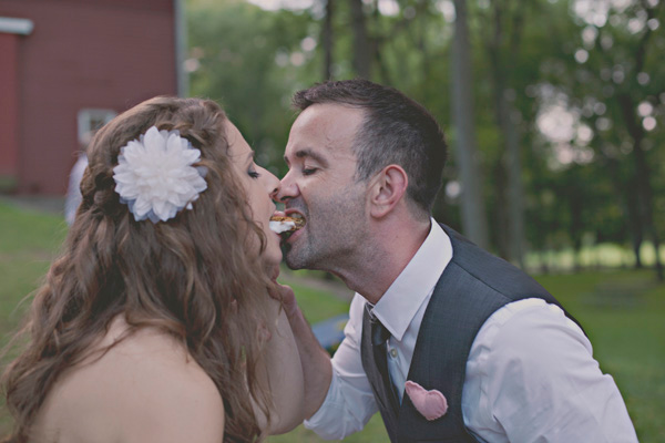 diy-barn-wedding-with-heart