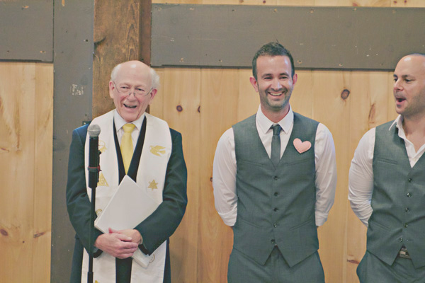 diy-barn-wedding-with-heart