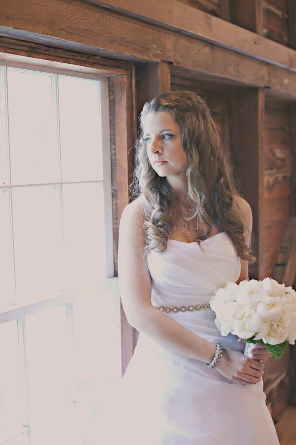 diy-barn-wedding-with-heart
