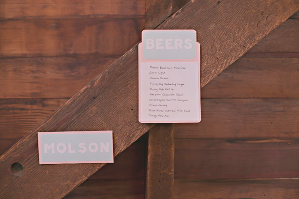 diy-barn-wedding-with-heart