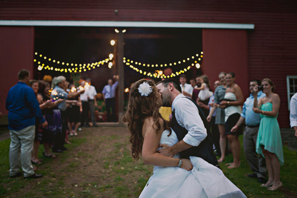 diy-barn-wedding-with-heart