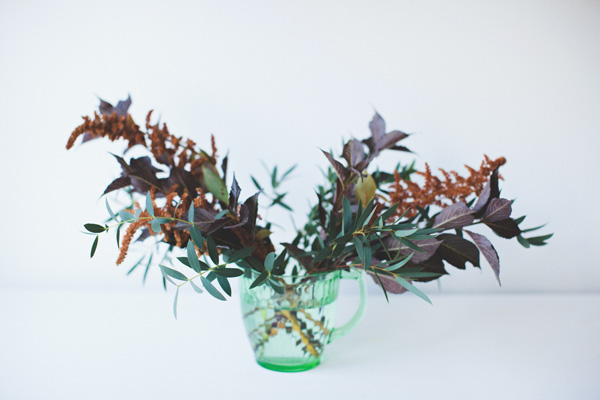 easy-holiday-floral-arrangement