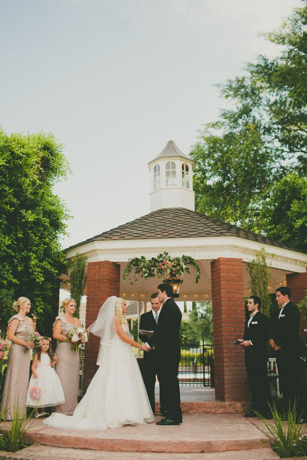elegant-pink-and-gold-wedding-at