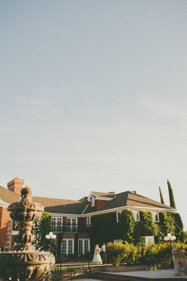 elegant-pink-and-gold-wedding-at