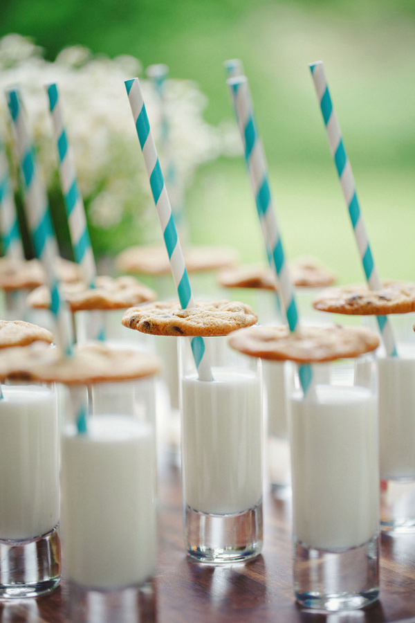 fabulously-funky-bridal-luncheon-ideas