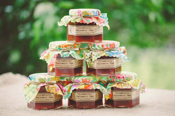 fabulously-funky-bridal-luncheon-ideas