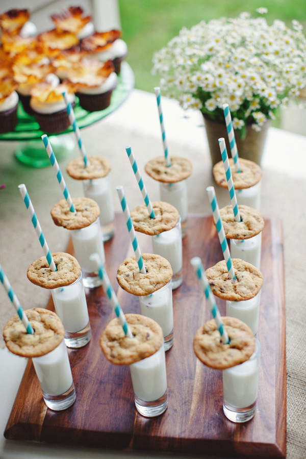fabulously-funky-bridal-luncheon-ideas