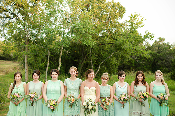 fresh-mint-and-gold-wedding