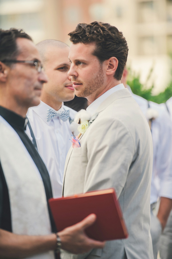 glamorous-gold-and-gray-wedding