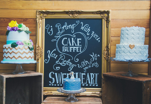 glamorous-gold-and-gray-wedding