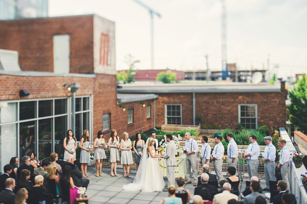 glamorous-gold-and-gray-wedding
