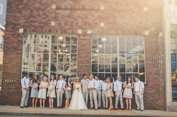 glamorous-gold-and-gray-wedding