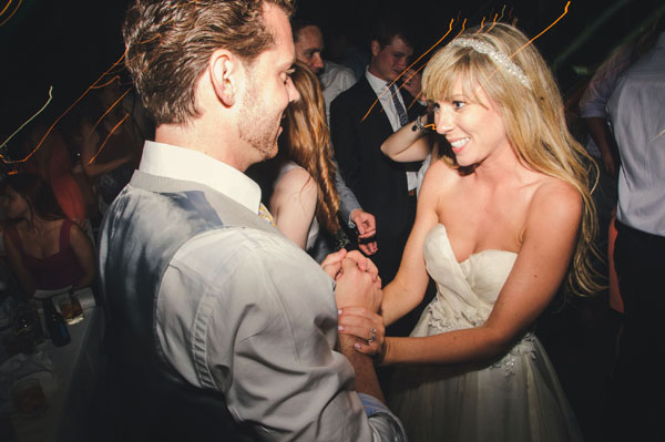 glamorous-gold-and-gray-wedding