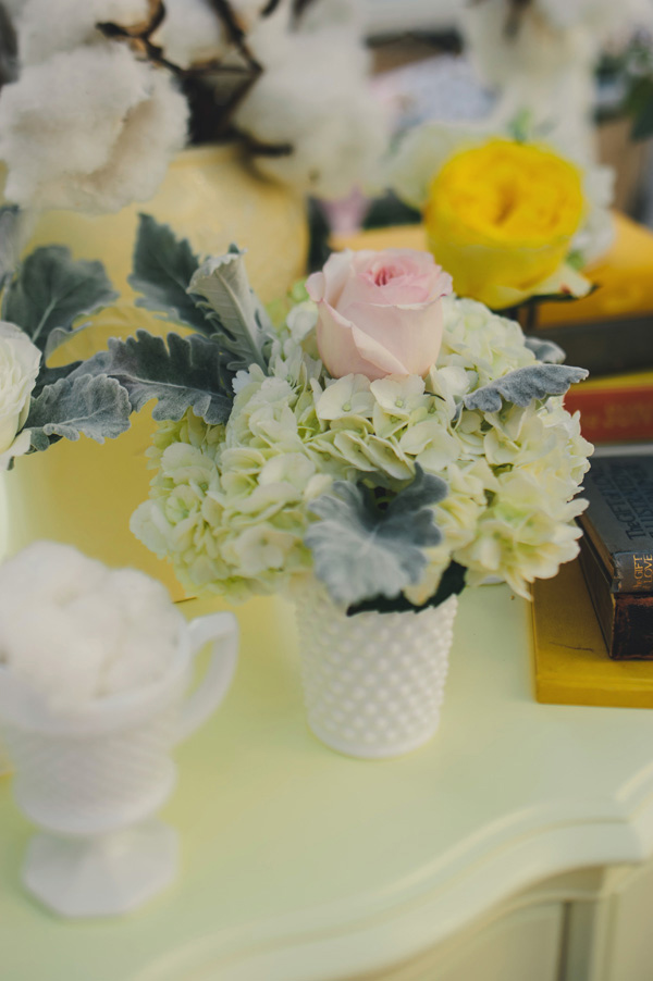 glamorous-gold-and-gray-wedding