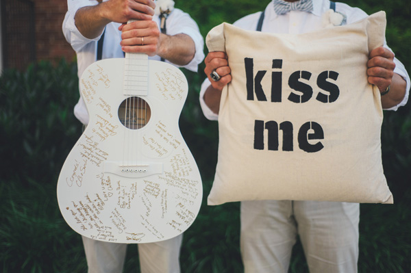 glamorous-gold-and-gray-wedding