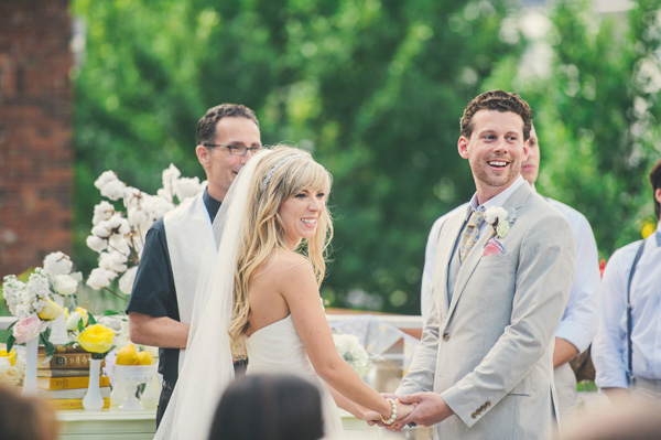 glamorous-gold-and-gray-wedding
