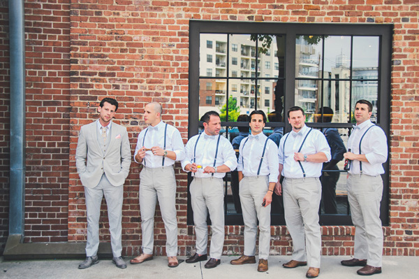 glamorous-gold-and-gray-wedding