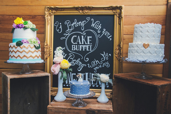 glamorous-gold-and-gray-wedding