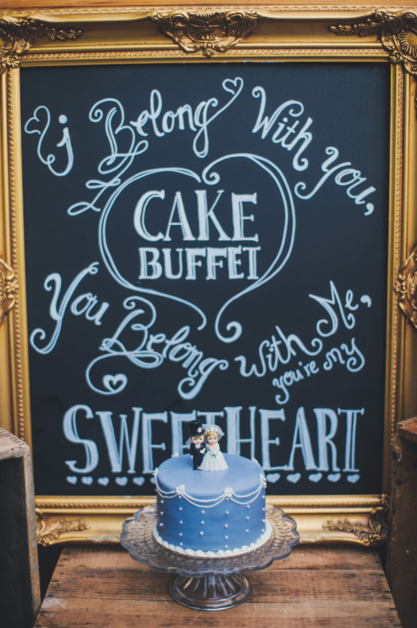 glamorous-gold-and-gray-wedding