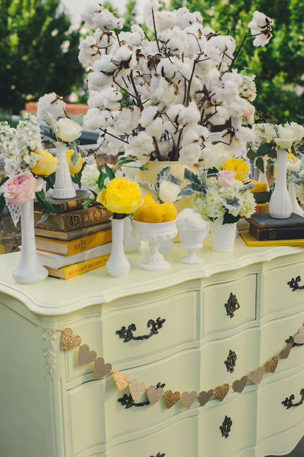 glamorous-gold-and-gray-wedding