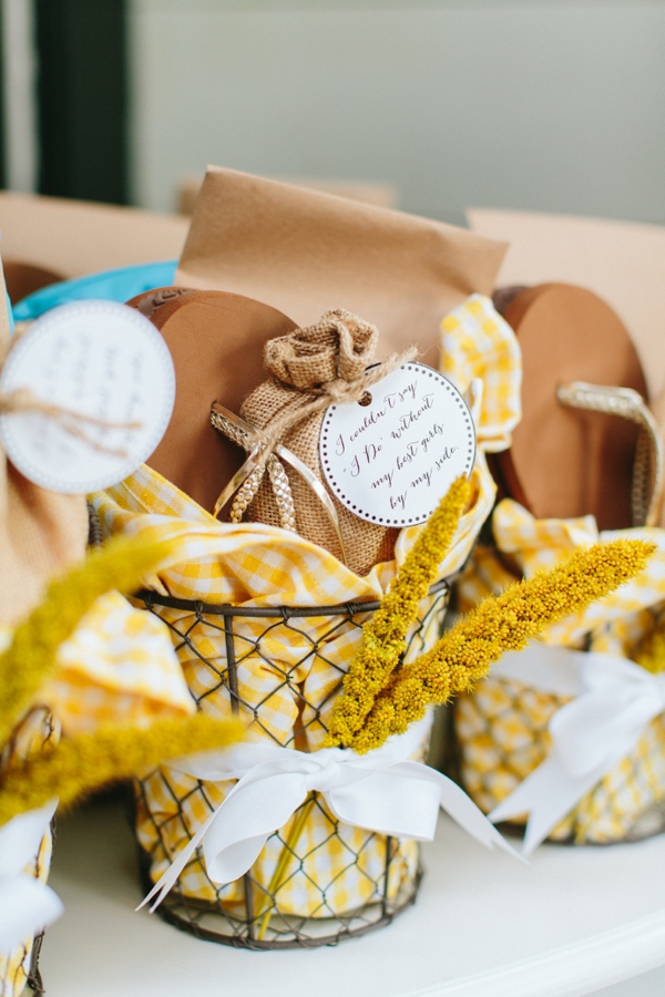 peach-and-mint-bridesmaid-luncheon