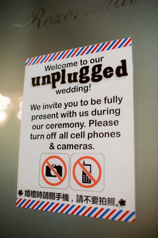 Unplugged wedding sign, requesting no phones or cameras during ceremony