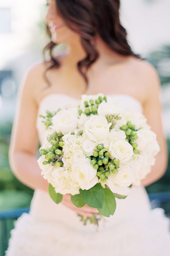 white and green wedding bouquet