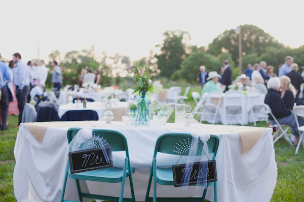 rustic-burlap-and-lace-wedding