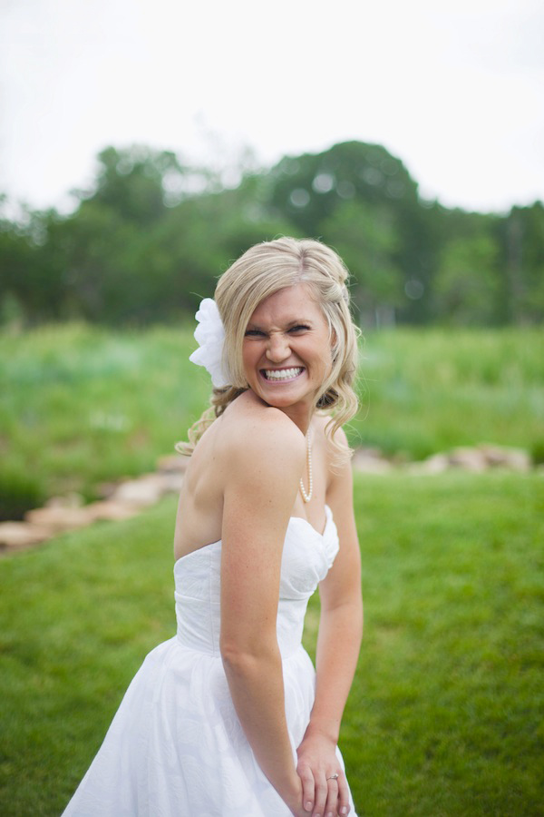 rustic-burlap-and-lace-wedding