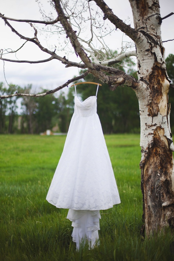 rustic-burlap-and-lace-wedding