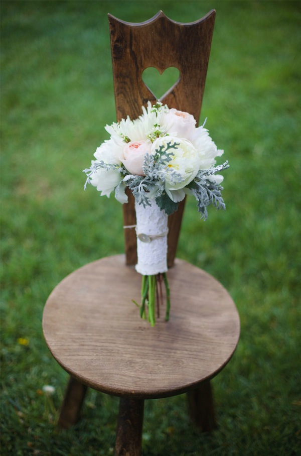 rustic-burlap-and-lace-wedding