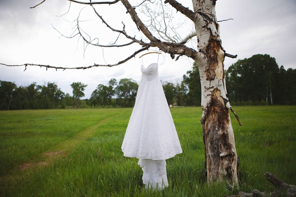 rustic-burlap-and-lace-wedding
