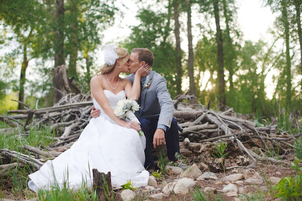 rustic-burlap-and-lace-wedding