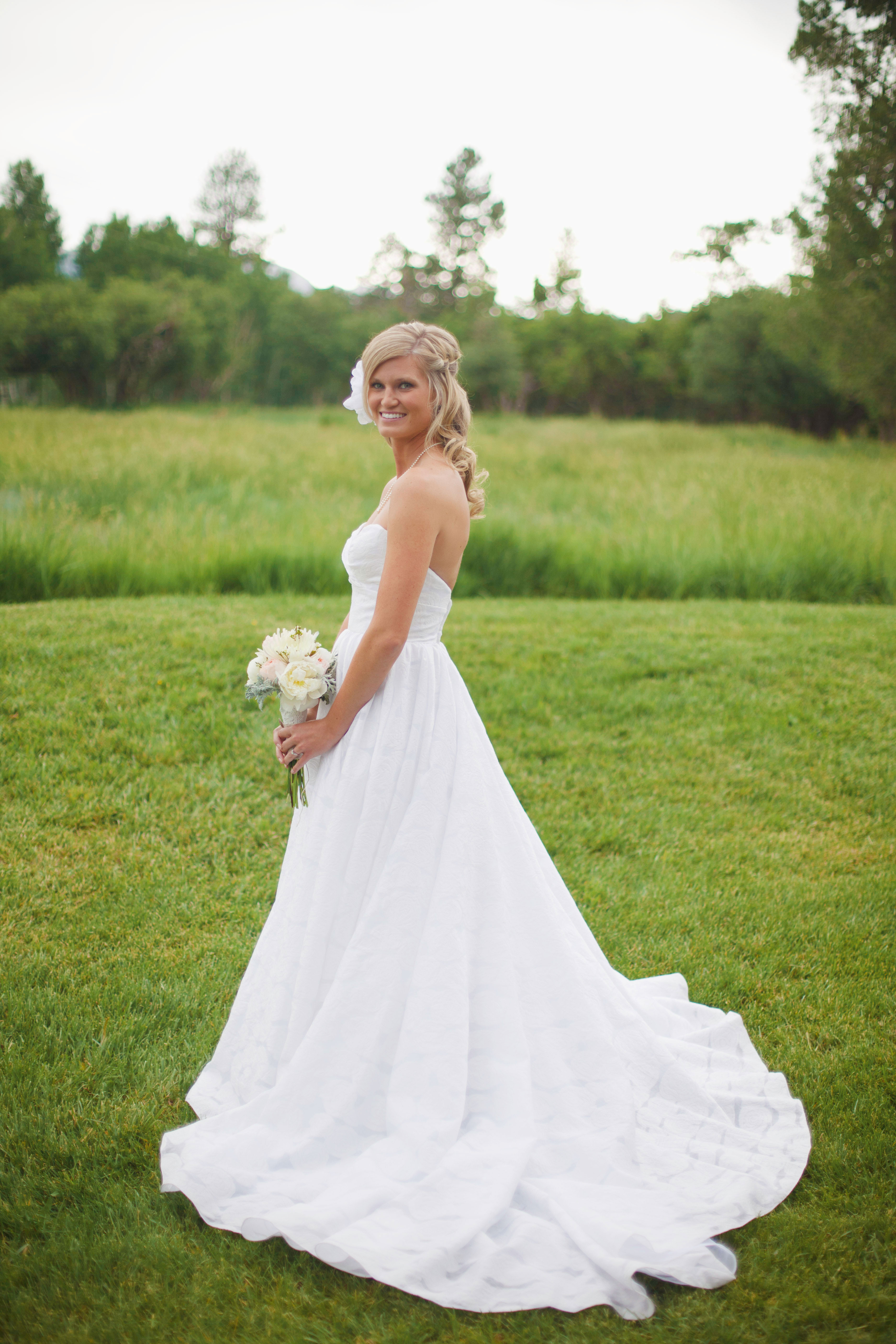 rustic-burlap-and-lace-wedding